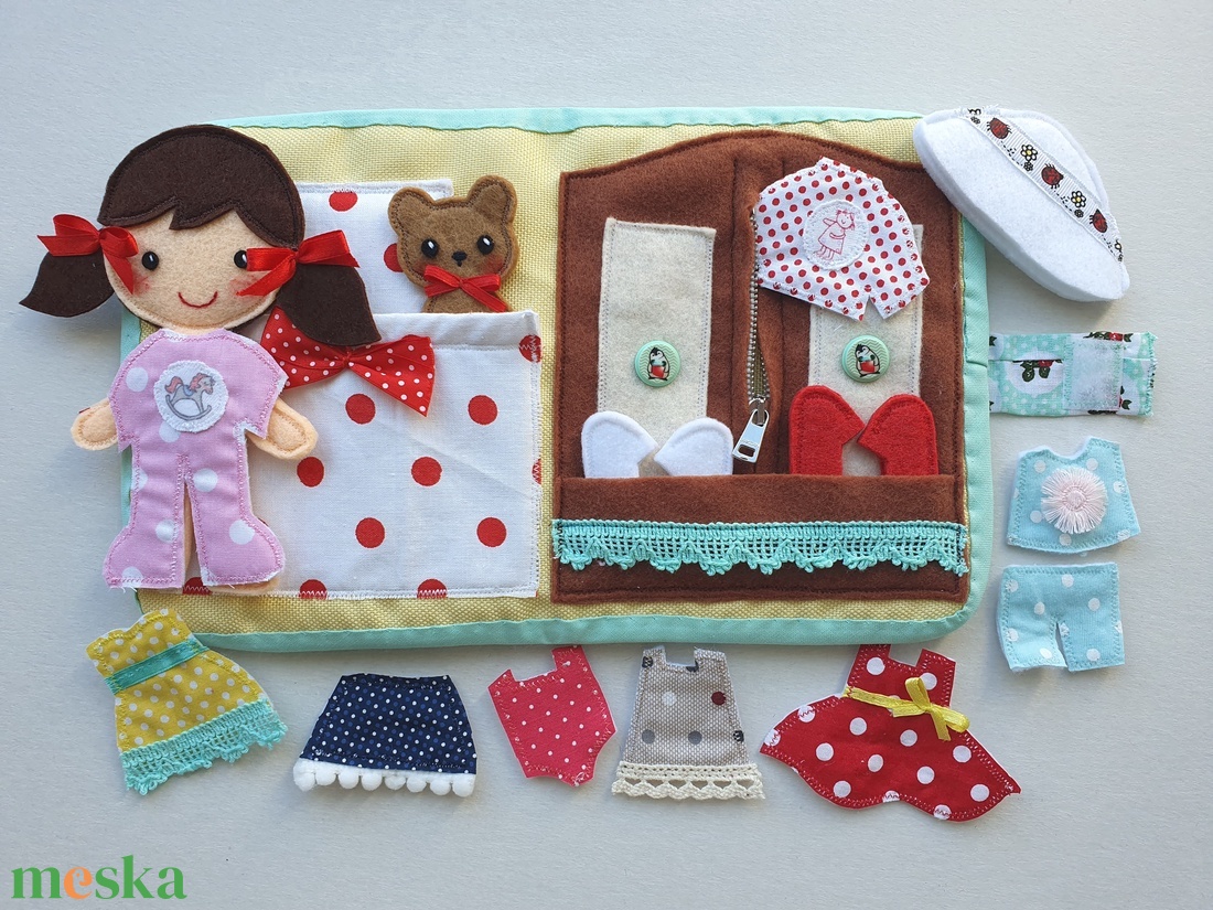 Pöttyös Panni öltöztetős baba kismacival és ruhákkal - játék & sport - baba & babaház - öltöztethető baba - Meska.hu