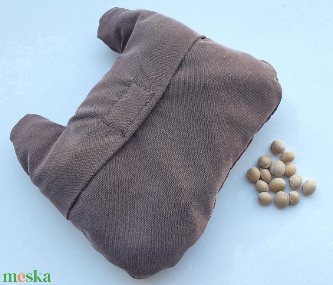 Maci buksi- meggymag párna - szépségápolás - egészségmegőrzési kellékek - meggymagpárna - Meska.hu