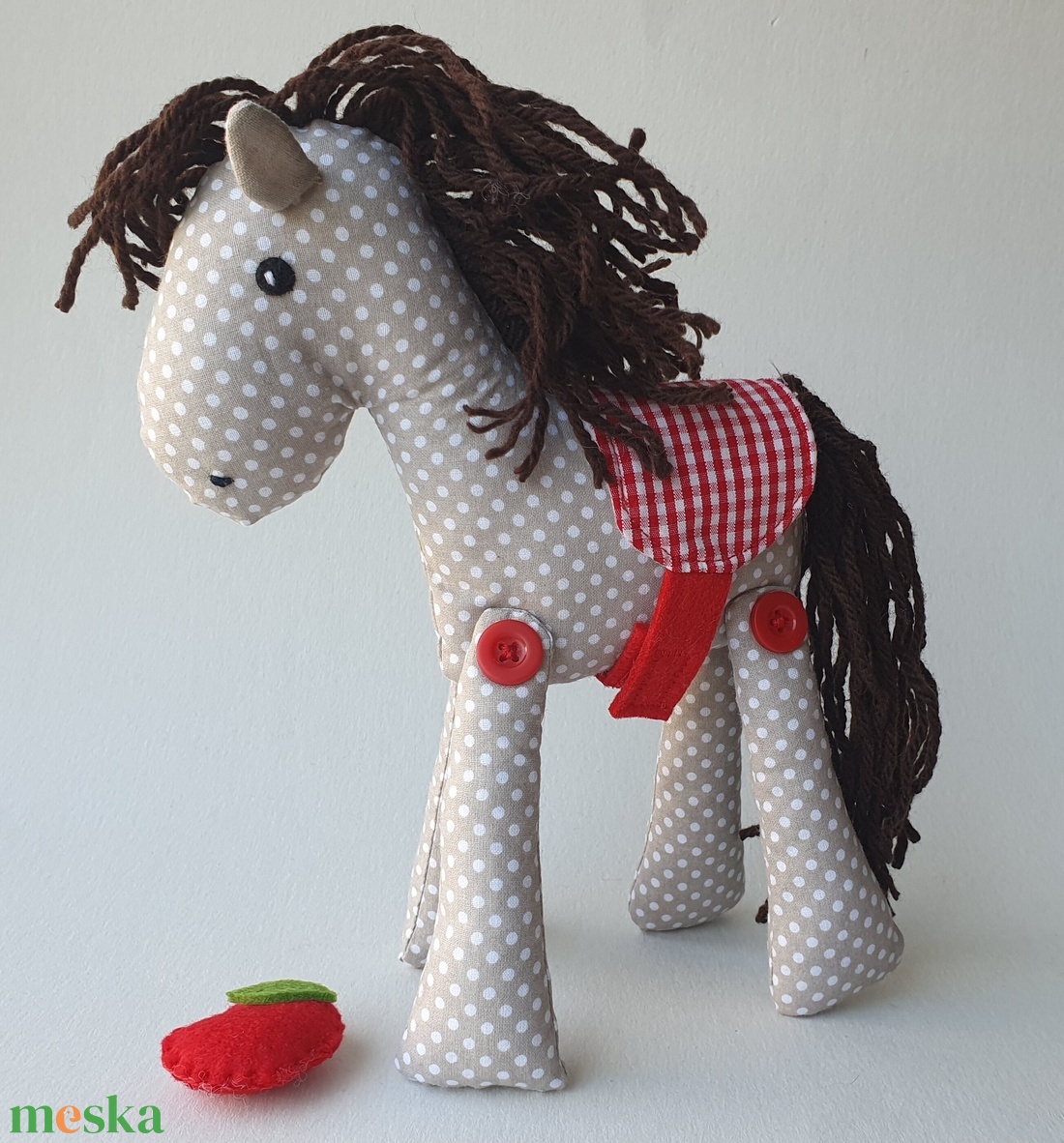 Alma - cuki lovacska almával és levehető nyereggel AZONNAL VIHETŐ! - játék & sport - plüssállat & játékfigura - ló - Meska.hu