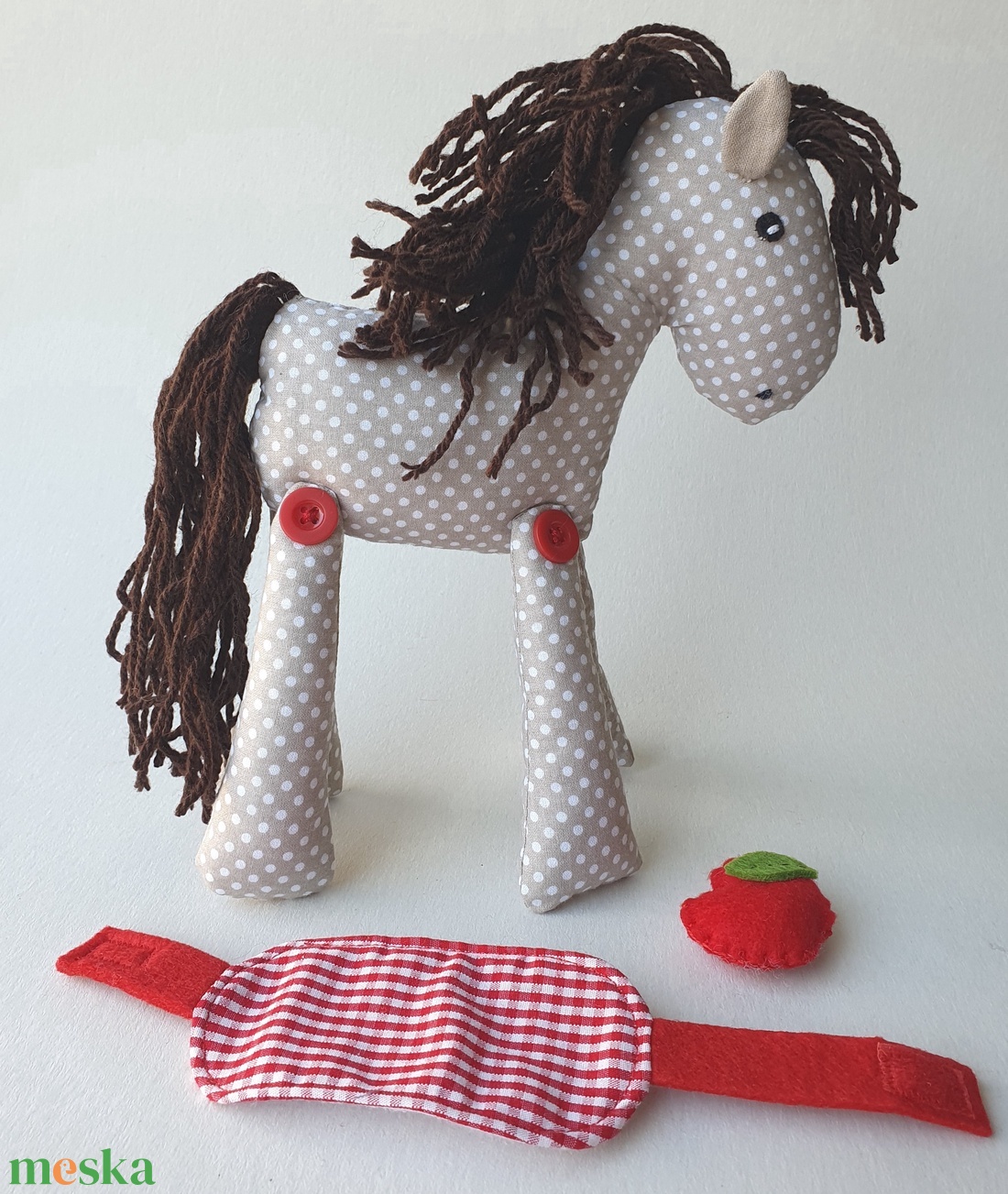 Alma - cuki lovacska almával és levehető nyereggel AZONNAL VIHETŐ! - játék & sport - plüssállat & játékfigura - ló - Meska.hu