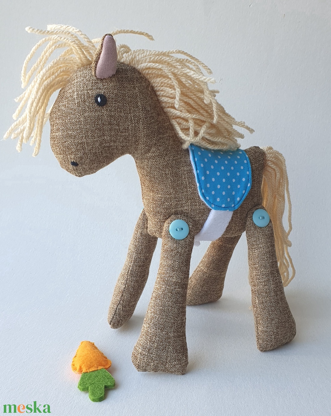 Szellő - cuki lovacska répával és levehető nyereggel AZONNAL VIHETŐ! - játék & sport - plüssállat & játékfigura - ló - Meska.hu