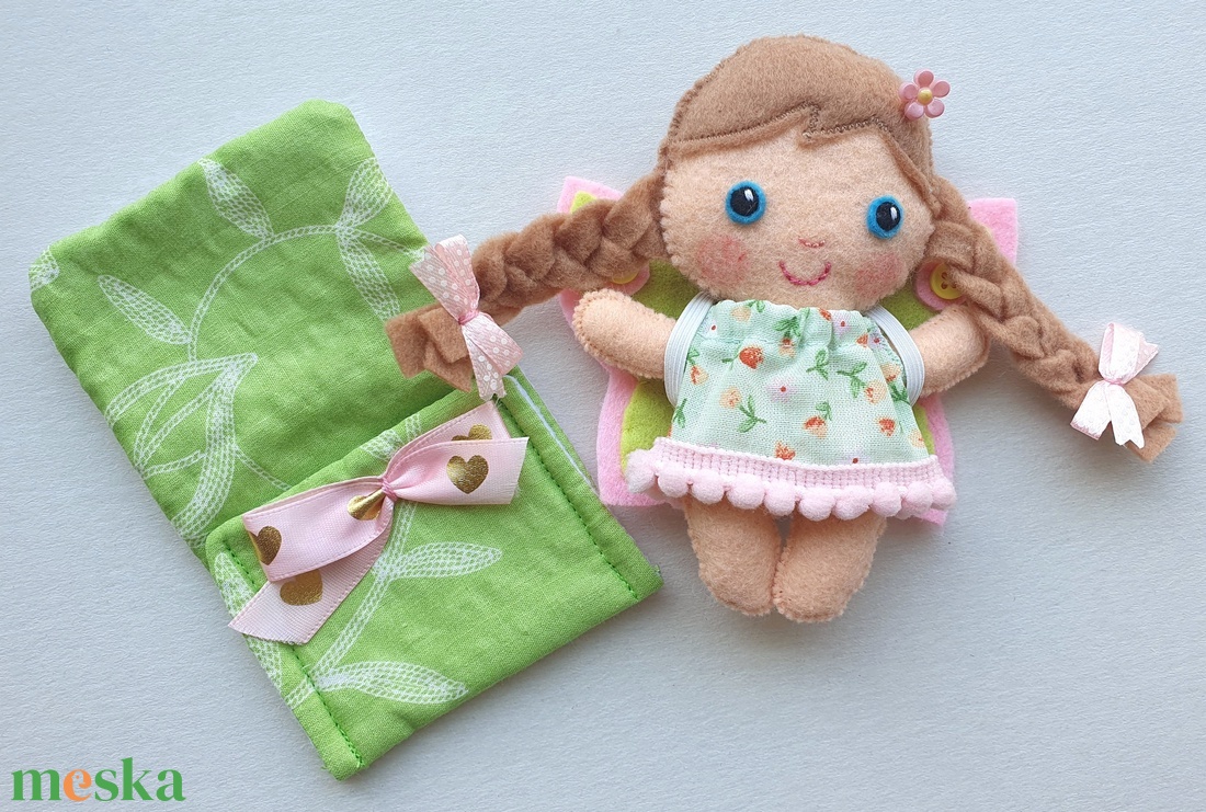 Apróságok szundizsákban- Zelda aprócska tündérlány levehető szárnyakkal(zöld) - játék & sport - baba & babaház - játékbaba, babakellék - Meska.hu