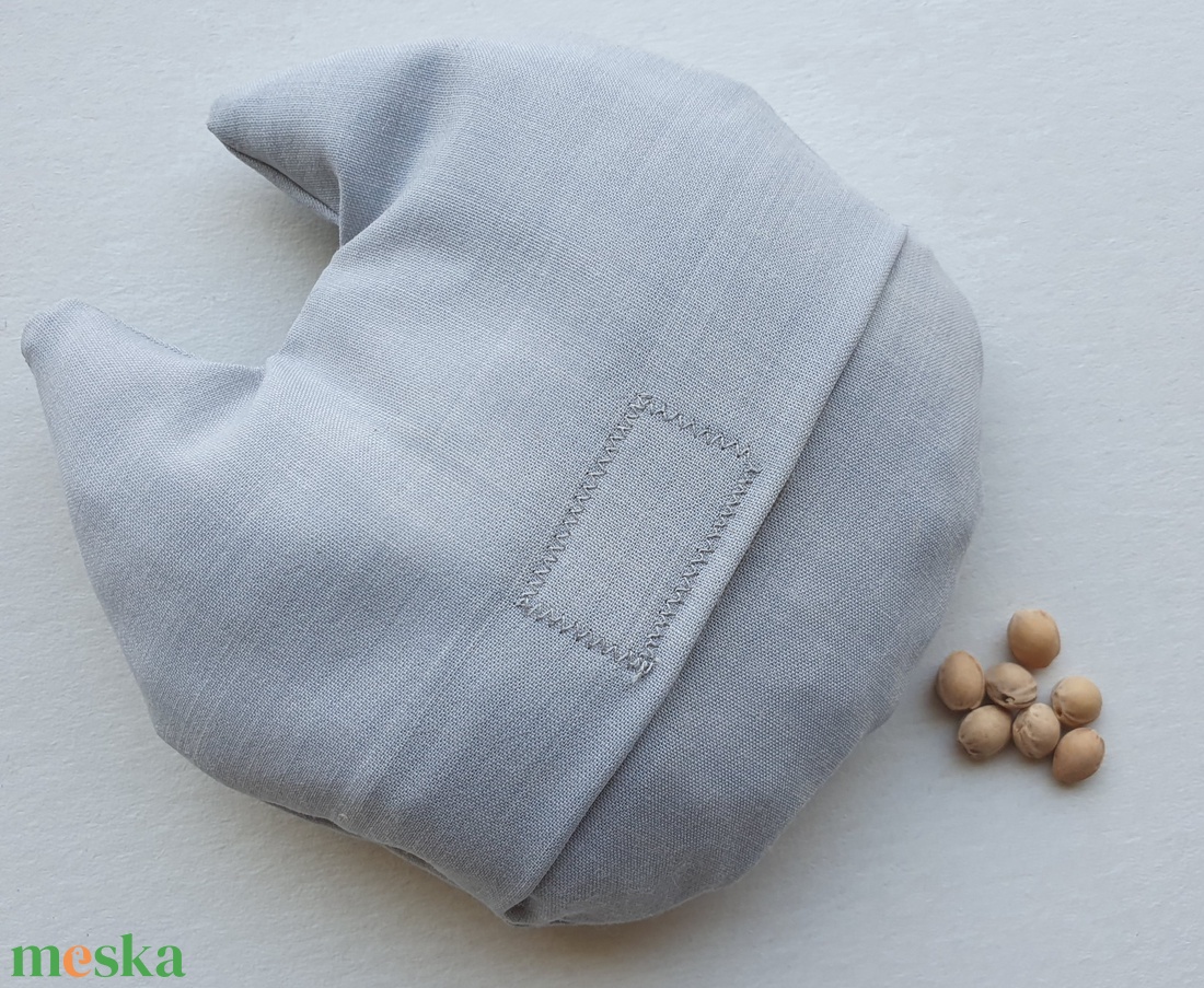 Cica buksi- meggymag párna (szürke) - szépségápolás - egészségmegőrzési kellékek - meggymagpárna - Meska.hu