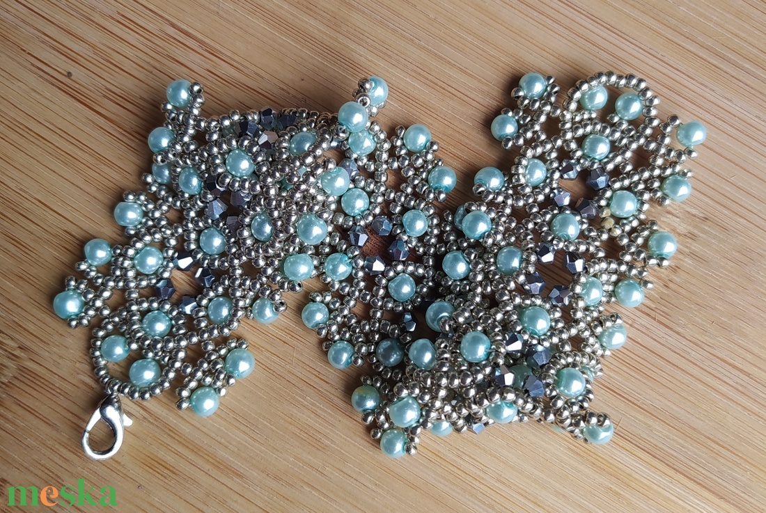 Kéktekla karkötő  - ékszer - karkötő - gyöngyös karkötő - Meska.hu