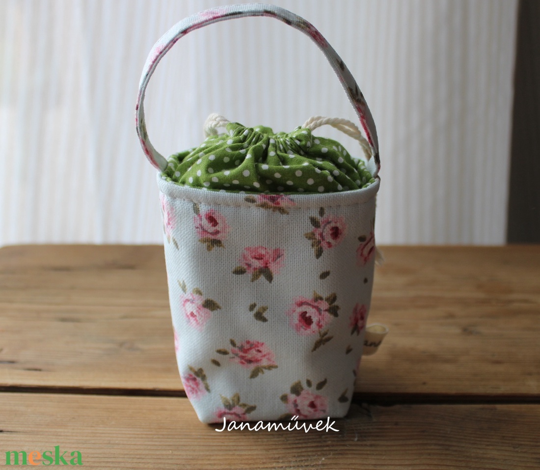 Fülhallgató tartó - táska & tok - pénztárca & más tok - fülhallgató tok  - Meska.hu