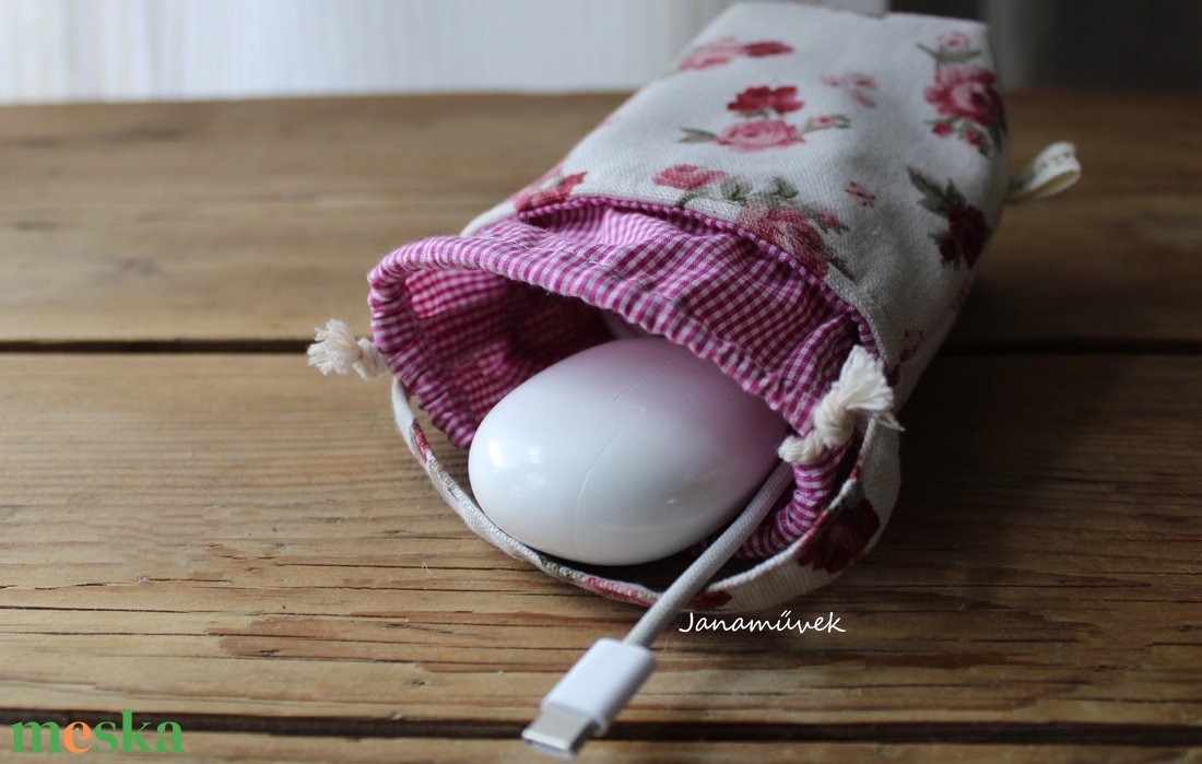 Fülhallgató tartó - táska & tok - pénztárca & más tok - fülhallgató tok  - Meska.hu