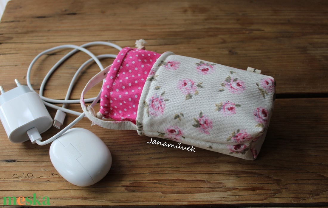 Fülhallgató tartó - táska & tok - pénztárca & más tok - fülhallgató tok  - Meska.hu