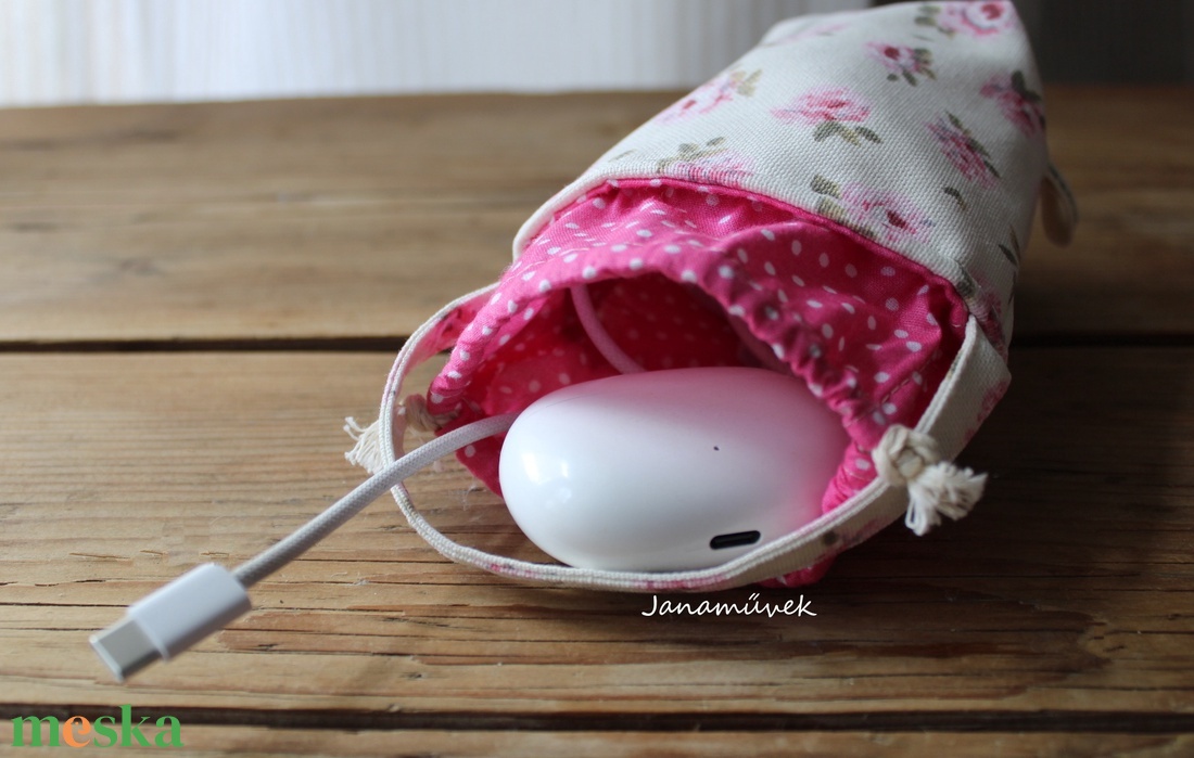 Fülhallgató tartó - táska & tok - pénztárca & más tok - fülhallgató tok  - Meska.hu