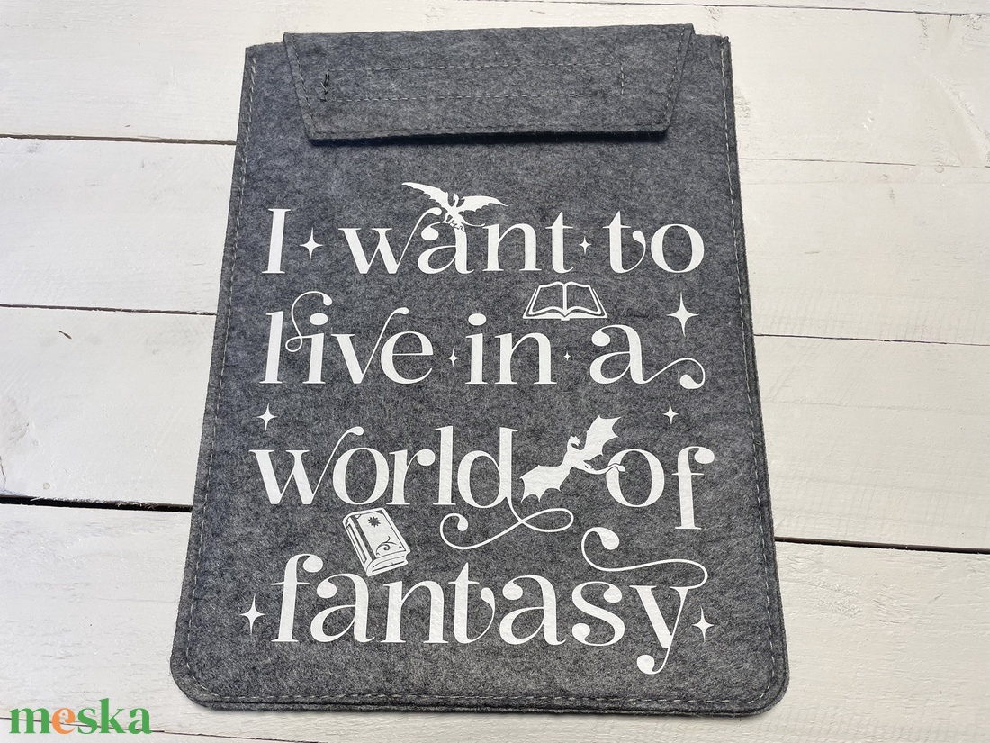 Filc könyvtok (World of Fantasy felirattal) - könyv & zene - könyvtok - Meska.hu