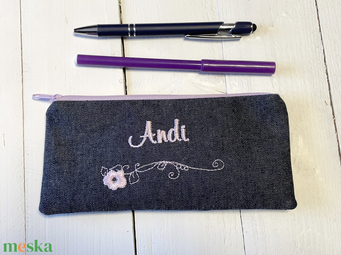 Farmer névre szóló hímzett tolltartó / kozmetikai tároló - otthon & életmód - papír, írószer - tolltartó & ceruzatekercs - Meska.hu