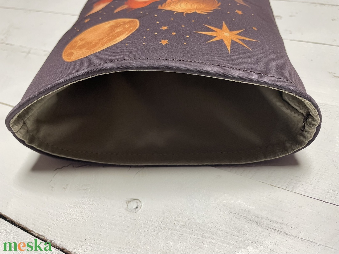 Kis herceges softshell könyvtok A5-ös könyvekhez, élénk színekkel - otthon & életmód - papír, írószer - jegyzetfüzet & napló - Meska.hu