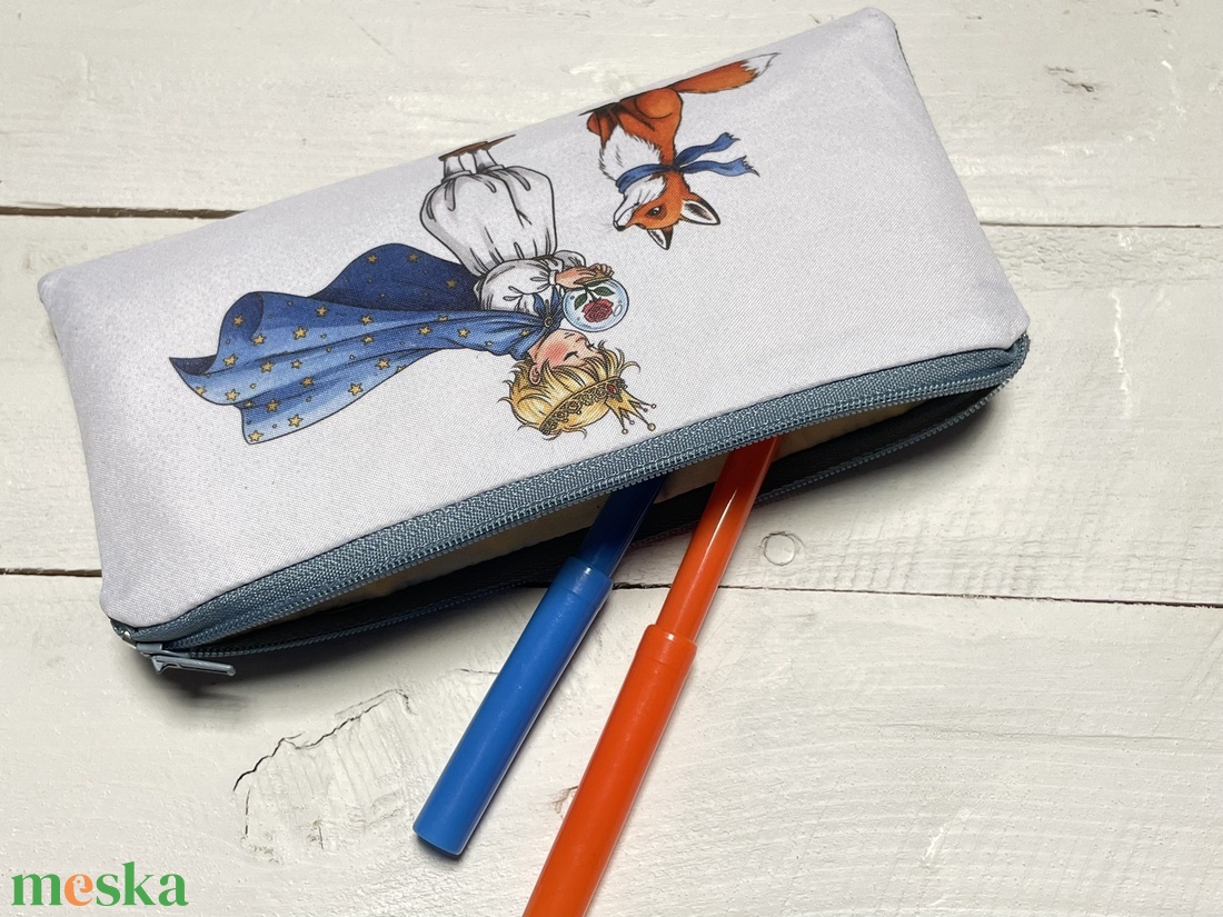 Tolltartó - kis herceg és róka mintával - otthon & életmód - papír, írószer - tolltartó & ceruzatekercs - Meska.hu