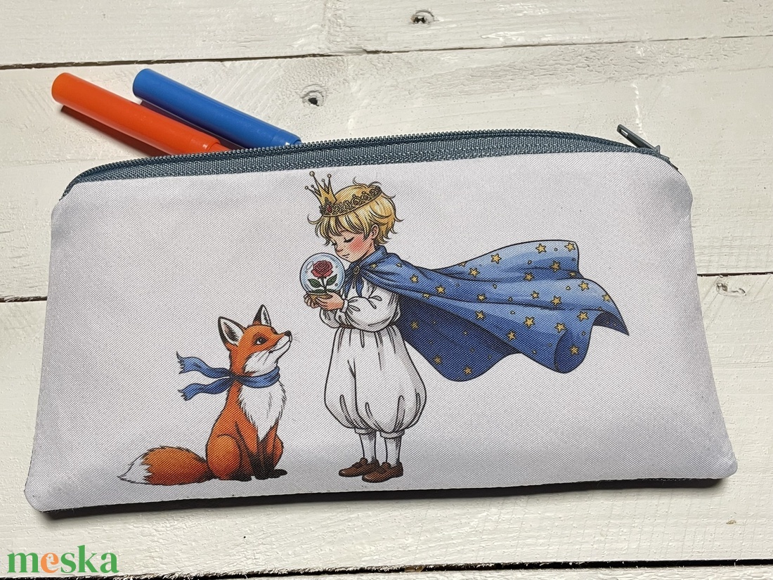 Tolltartó - kis herceg és róka mintával - otthon & életmód - papír, írószer - tolltartó & ceruzatekercs - Meska.hu