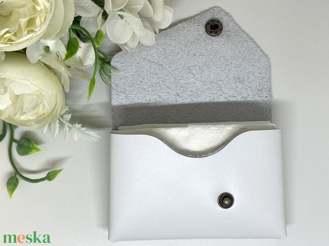 Valódi bőr zsebkendőtartó - hófehér - otthon & életmód - tárolás & rendszerezés - zsebkendőtartó - Meska.hu