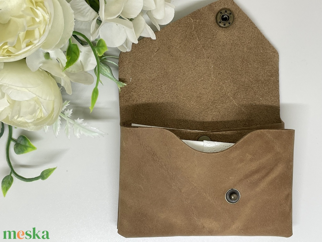 Valódi bőr zsebkendőtartó - barna - otthon & életmód - tárolás & rendszerezés - zsebkendőtartó - Meska.hu