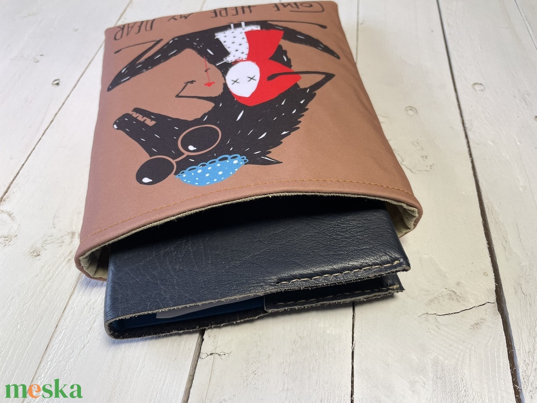 Piroska és a farkas - könyvtok - egyedi nyomtatással - könyv & zene - könyvtok - Meska.hu