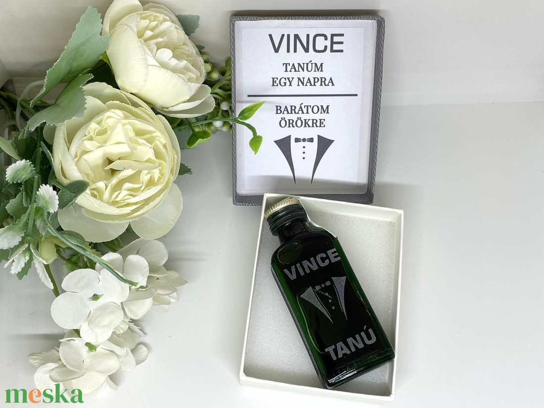 Gravírozott mini J�germeister tanúfelkérő ajándék díszdobozban - esküvő - meghívó & kártya - tanú felkérő - Meska.hu