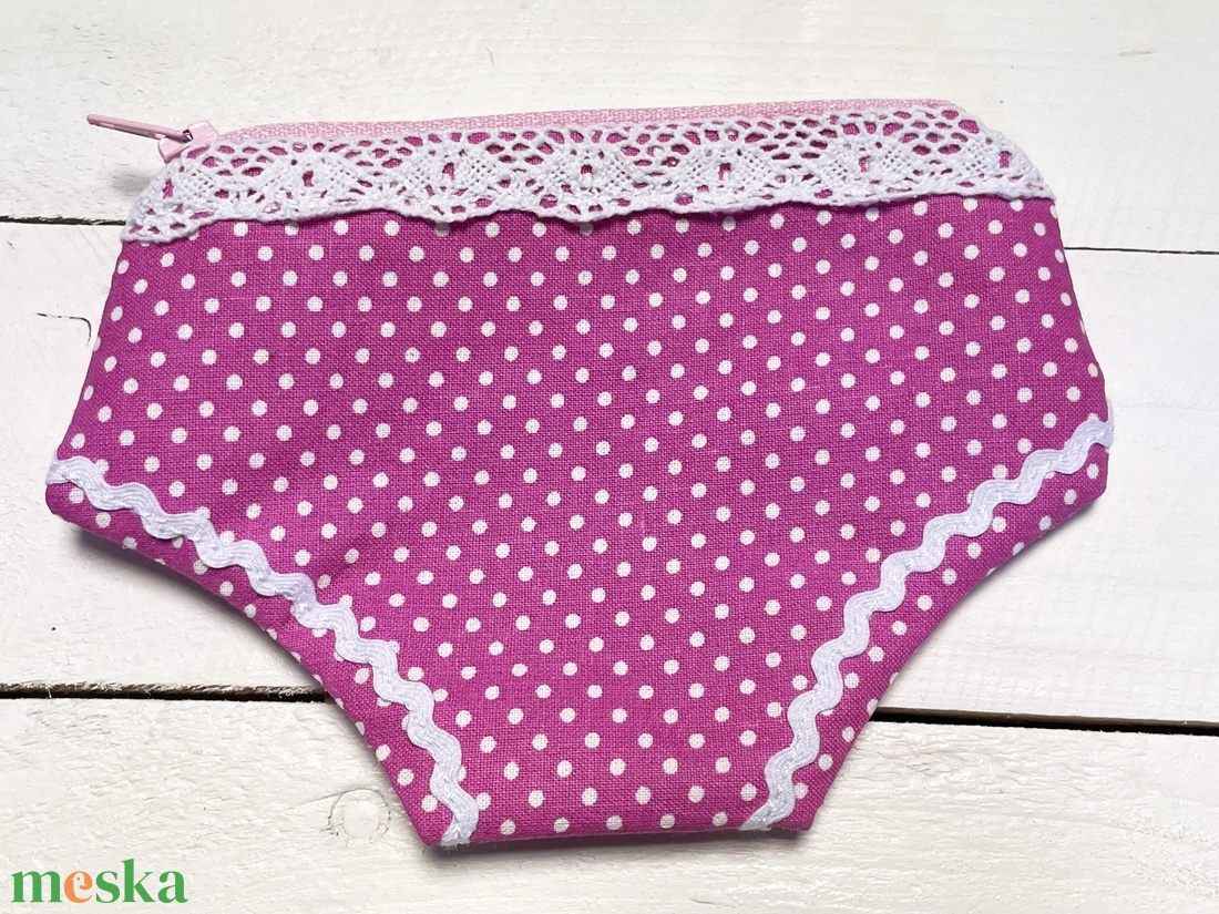Bugyi neszesszer pink - pöttyös mintával � 16 � 12 cm - táska & tok - neszesszer - Meska.hu