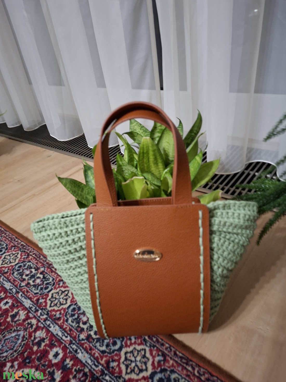 Pisztáciazöld,barna bőrrel. - táska & tok - kézitáska & válltáska - kézitáska - Meska.hu