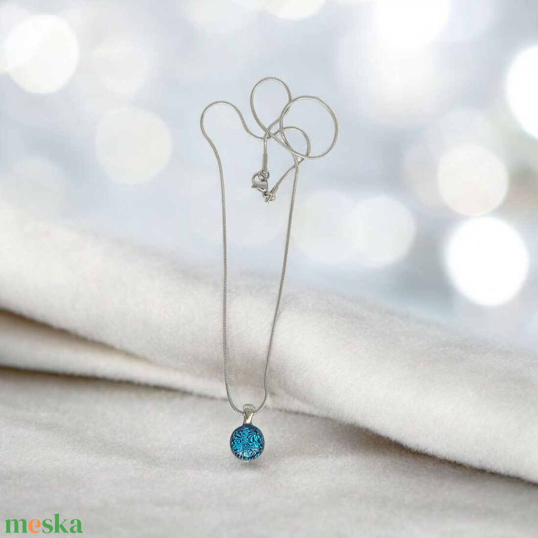Glamor menta csillogó medál - ékszer - nyaklánc - medálos nyaklánc - Meska.hu Glamor menta csillogó medál - ékszer - nyaklánc - medálos nyaklánc - Meska.hu