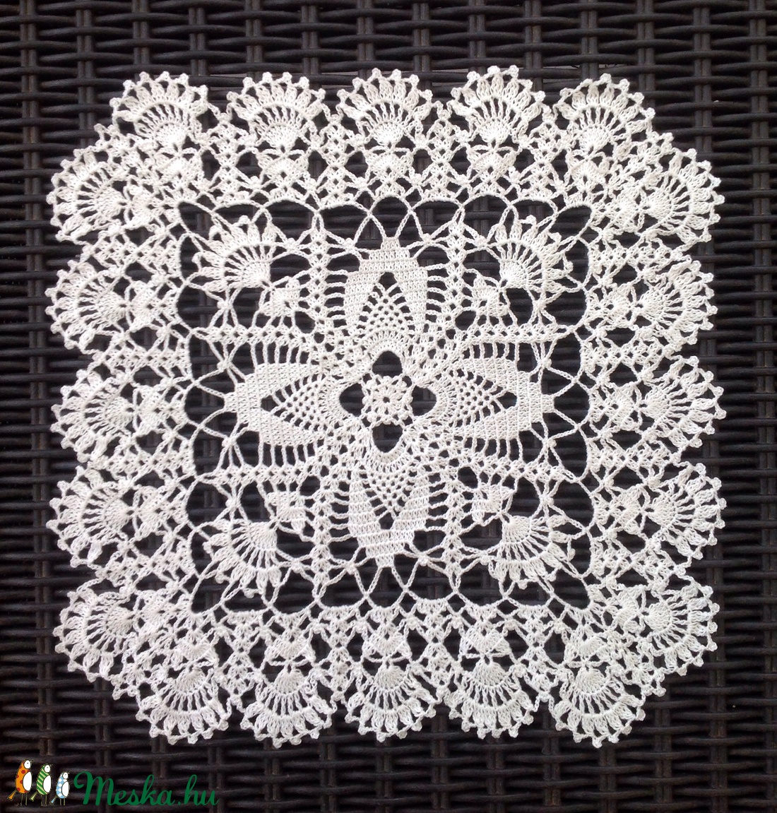 Fehér színű négyszögletes horgolt csipke terítő - otthon & életmód - dekoráció - asztal és polc dekoráció - horgolt & csipketerítő - Meska.hu