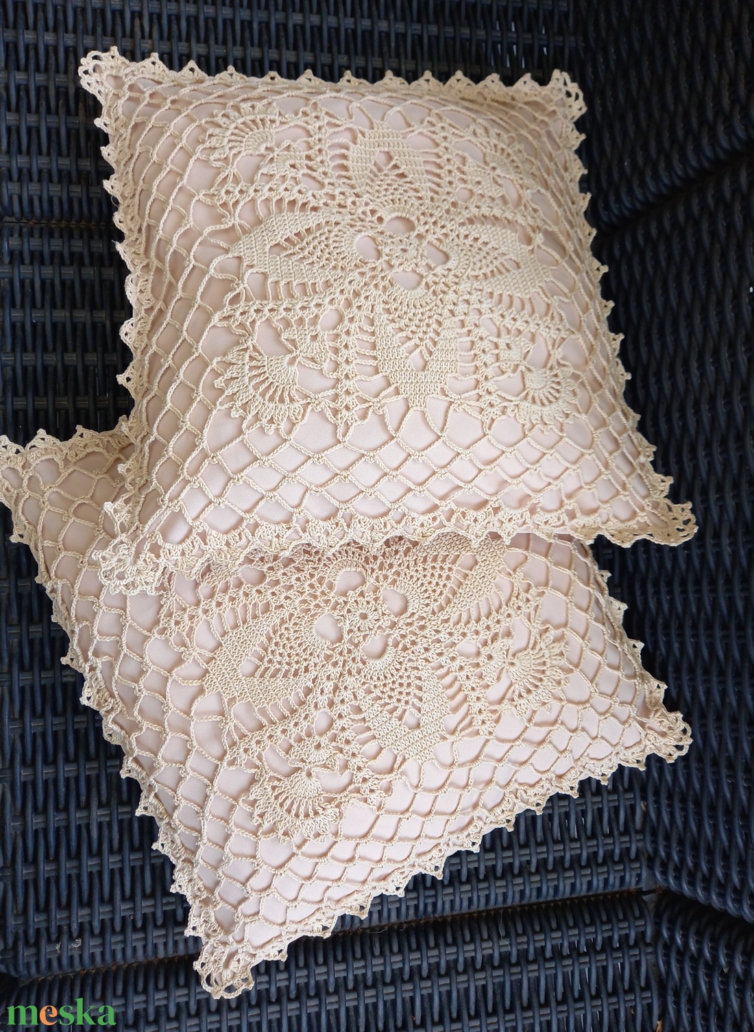 2 db. Beige párnahuzat horgolt mintával (40x40) - otthon & életmód - lakástextil - párna & párnahuzat - Meska.hu 2 db. Beige párnahuzat horgolt mintával (40x40) - otthon & életmód - lakástextil - párna & párnahuzat - Meska.hu