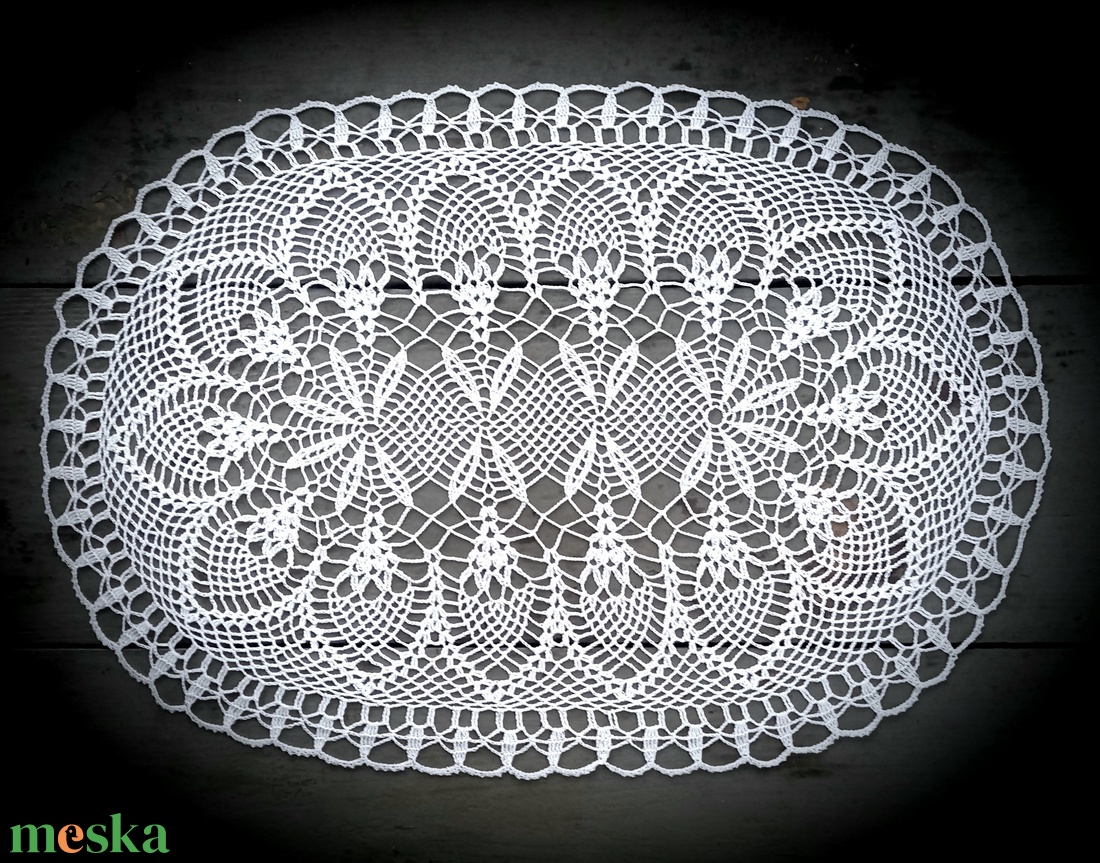 Ovális, horgolt csipke terítő (kb. 50x72 cm átmérőjű) - otthon & életmód - dekoráció - asztal és polc dekoráció - horgolt & csipketerítő - Meska.hu Ovális, horgolt csipke terítő (kb. 50x72 cm átmérőjű) - otthon & életmód - dekoráció - asztal és polc dekoráció - horgolt & csipketerítő - Meska.hu