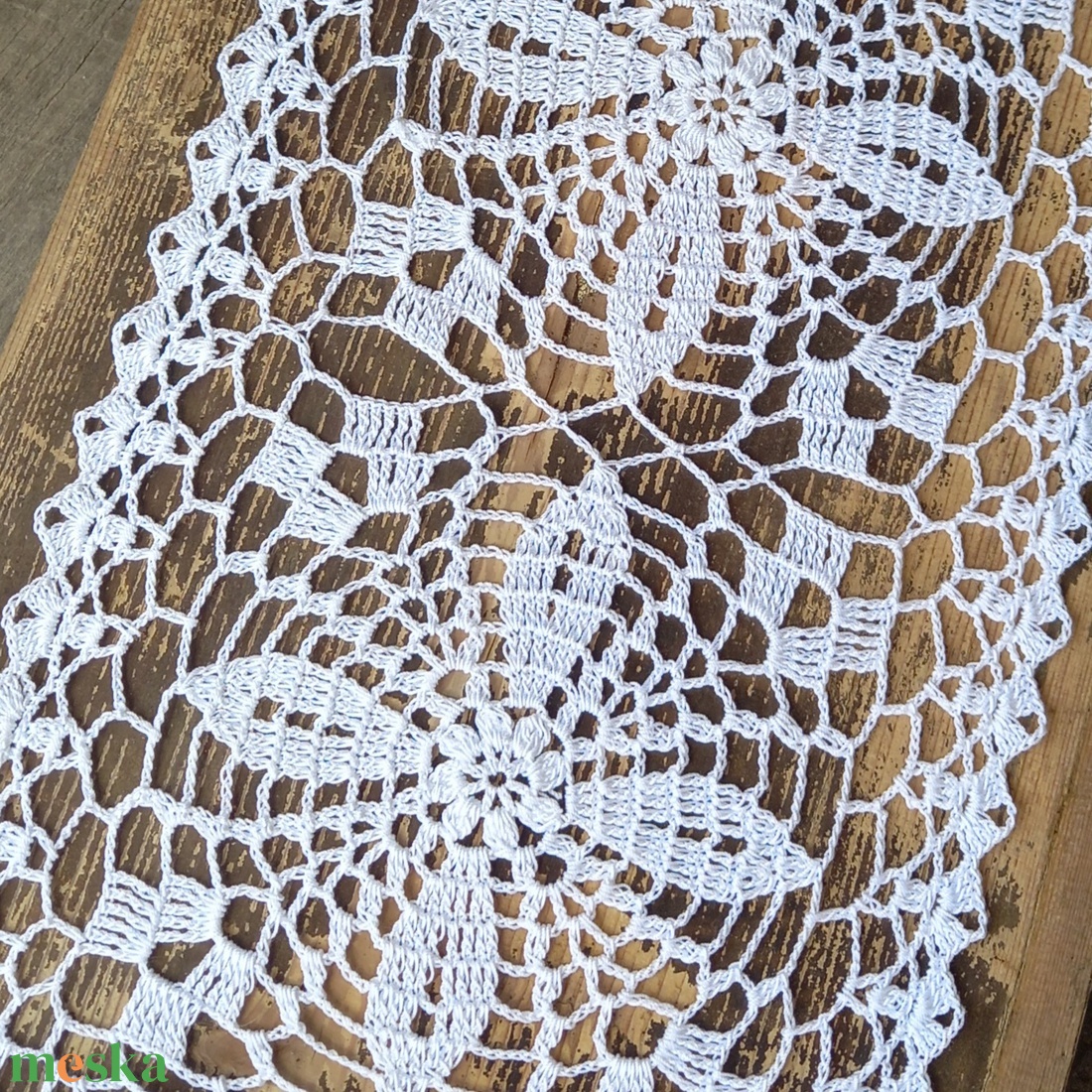 Futó, szögletes horgolt terítő (kb. 25x57 cm) - otthon & életmód - dekoráció - asztal és polc dekoráció - horgolt & csipketerítő - Meska.hu Futó, szögletes horgolt terítő (kb. 25x57 cm) - otthon & életmód - dekoráció - asztal és polc dekoráció - horgolt & csipketerítő - Meska.hu