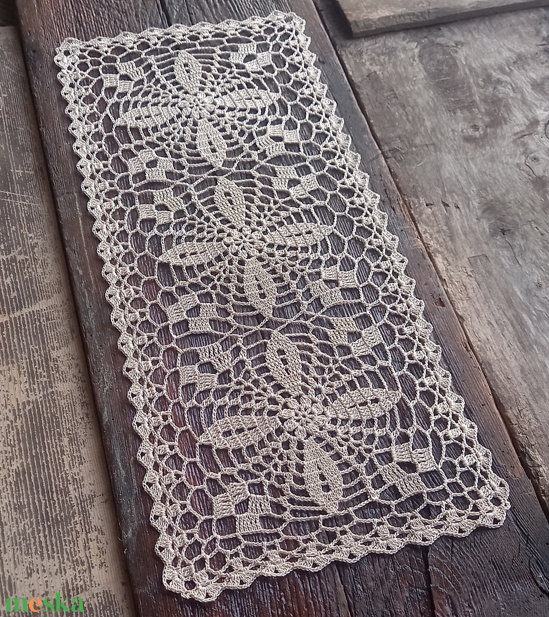 Ekrü színű, szögletes horgolt terítő (kb. 24x55 cm) - otthon & életmód - dekoráció - asztal és polc dekoráció - horgolt & csipketerítő - Meska.hu Ekrü színű, szögletes horgolt terítő (kb. 24x55 cm) - otthon & életmód - dekoráció - asztal és polc dekoráció - horgolt & csipketerítő - Meska.hu