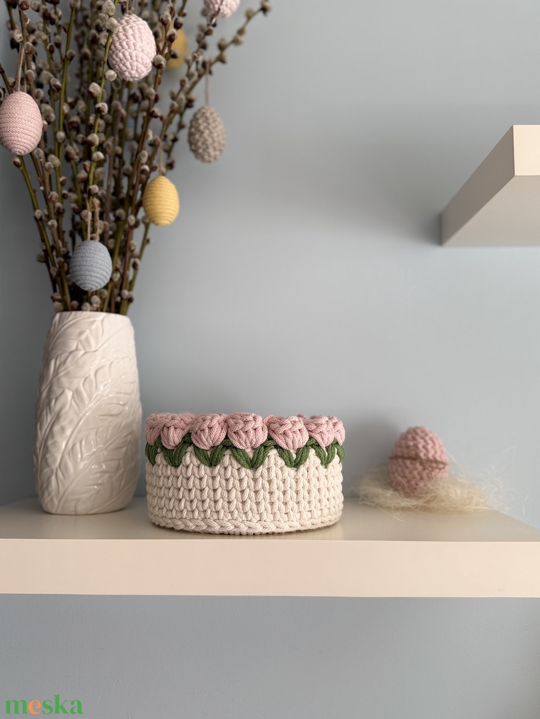 Horgolt tulipános kosár - ünnepi díszek, dekorációk - húsvéti díszek és dekorációk - húsvéti kosár - Meska.hu