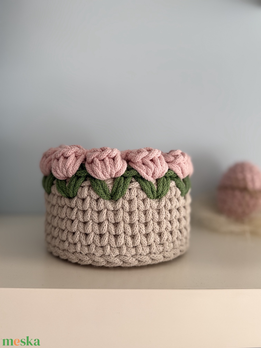 Horgolt tulipános kosár - ünnepi díszek, dekorációk - húsvéti díszek és dekorációk - húsvéti kosár - Meska.hu