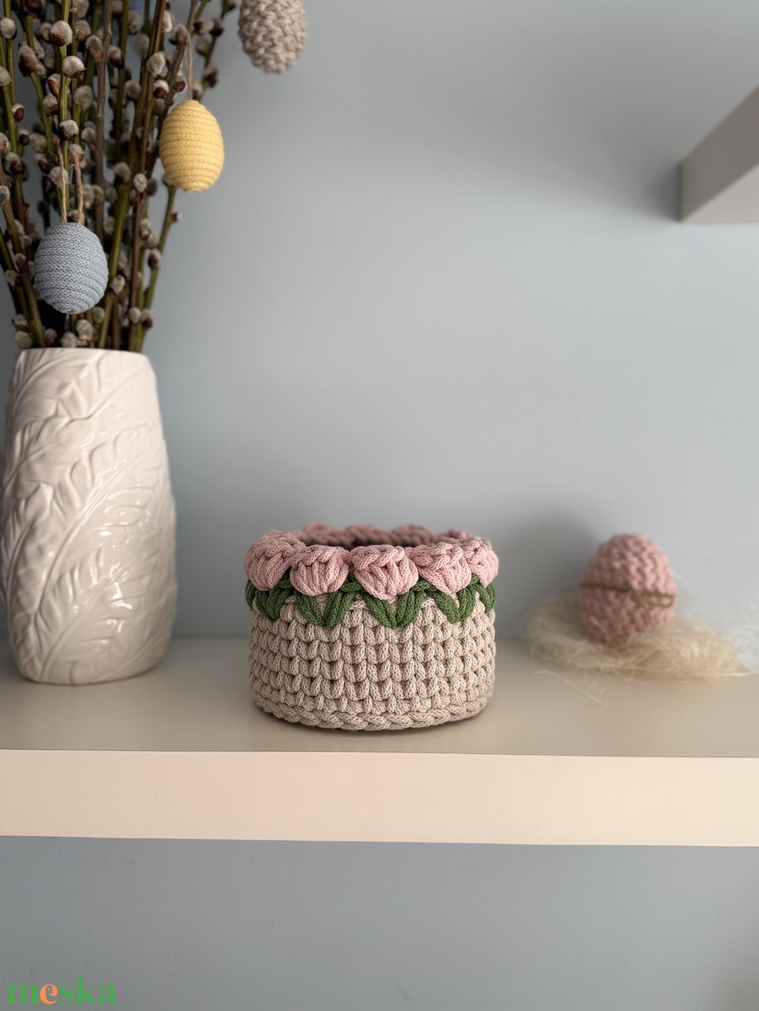 Horgolt tulipános kosár - ünnepi díszek, dekorációk - húsvéti díszek és dekorációk - húsvéti kosár - Meska.hu