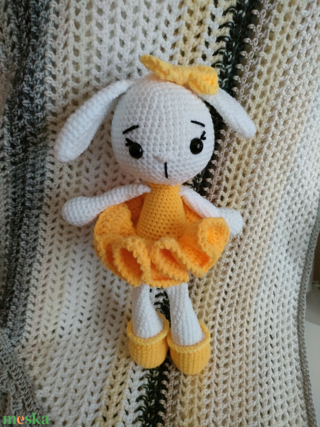 Fodros szoknyás nyúllány - Horgolt - játék & sport - plüssállat & játékfigura - nyuszi - Meska.hu
