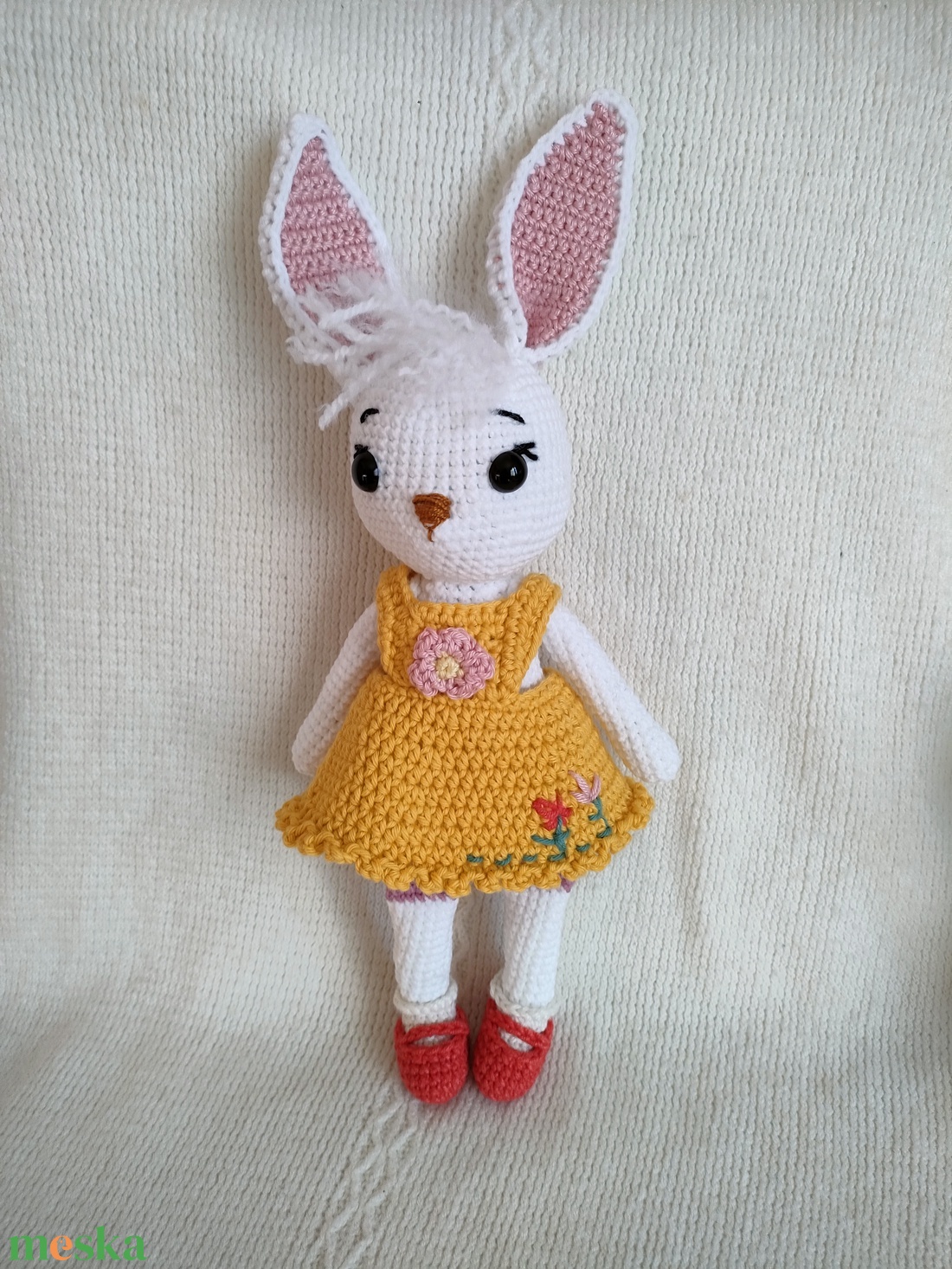 Nyúllány - Horgolt - játék & sport - plüssállat & játékfigura - nyuszi - Meska.hu