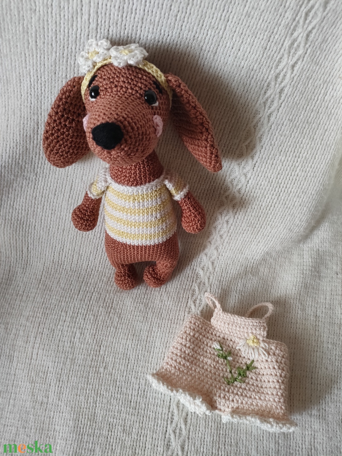 Kutyalány - Horgolt - játék & sport - plüssállat & játékfigura - kutya - Meska.hu
