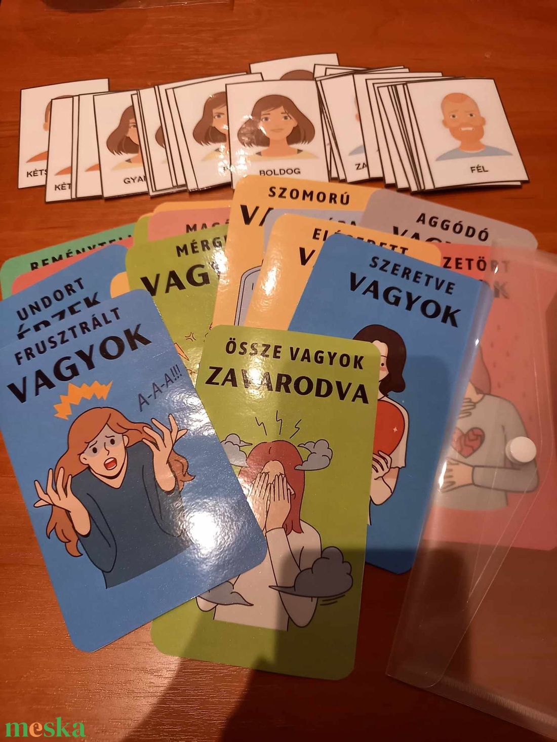 Érzelem Kaland Fejlesztőjáték Memóriajáték Kiskamaszoknak + Beszélgetésindító Kártyák - játék & sport - táblajáték és kártyajáték - kártya - Meska.hu