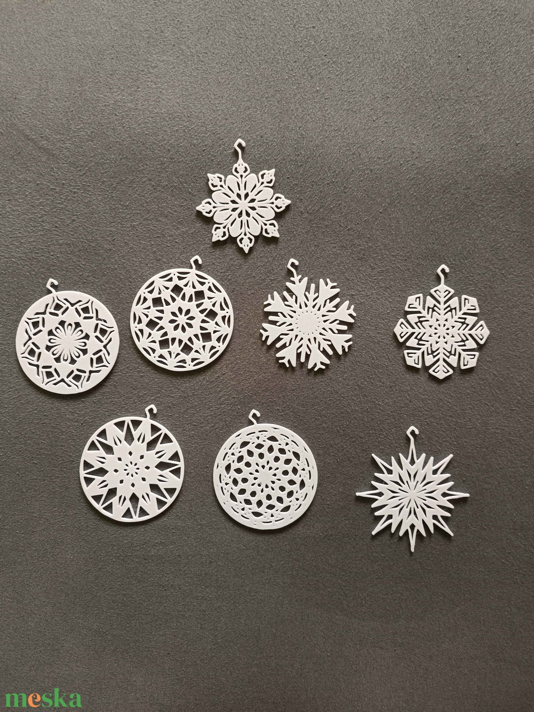 Hópelyhes Karácsonyfadísz - karácsony - karácsonyi lakásdekoráció - karácsonyfadíszek - Meska.hu