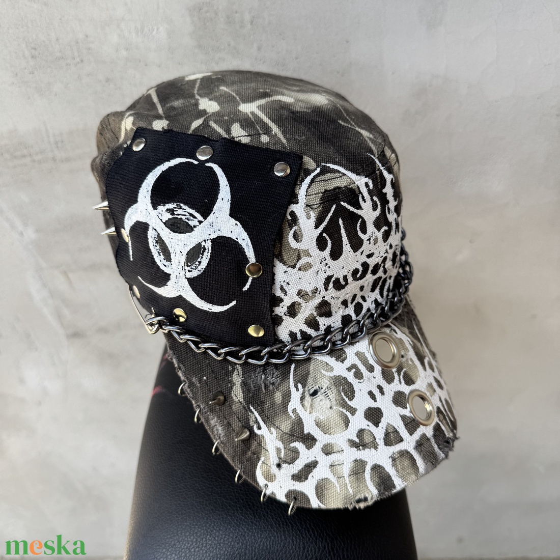 Custommade sapka alternative goth - ruha & divat - sál, sapka, kendő - sapka & sál szett - Meska.hu