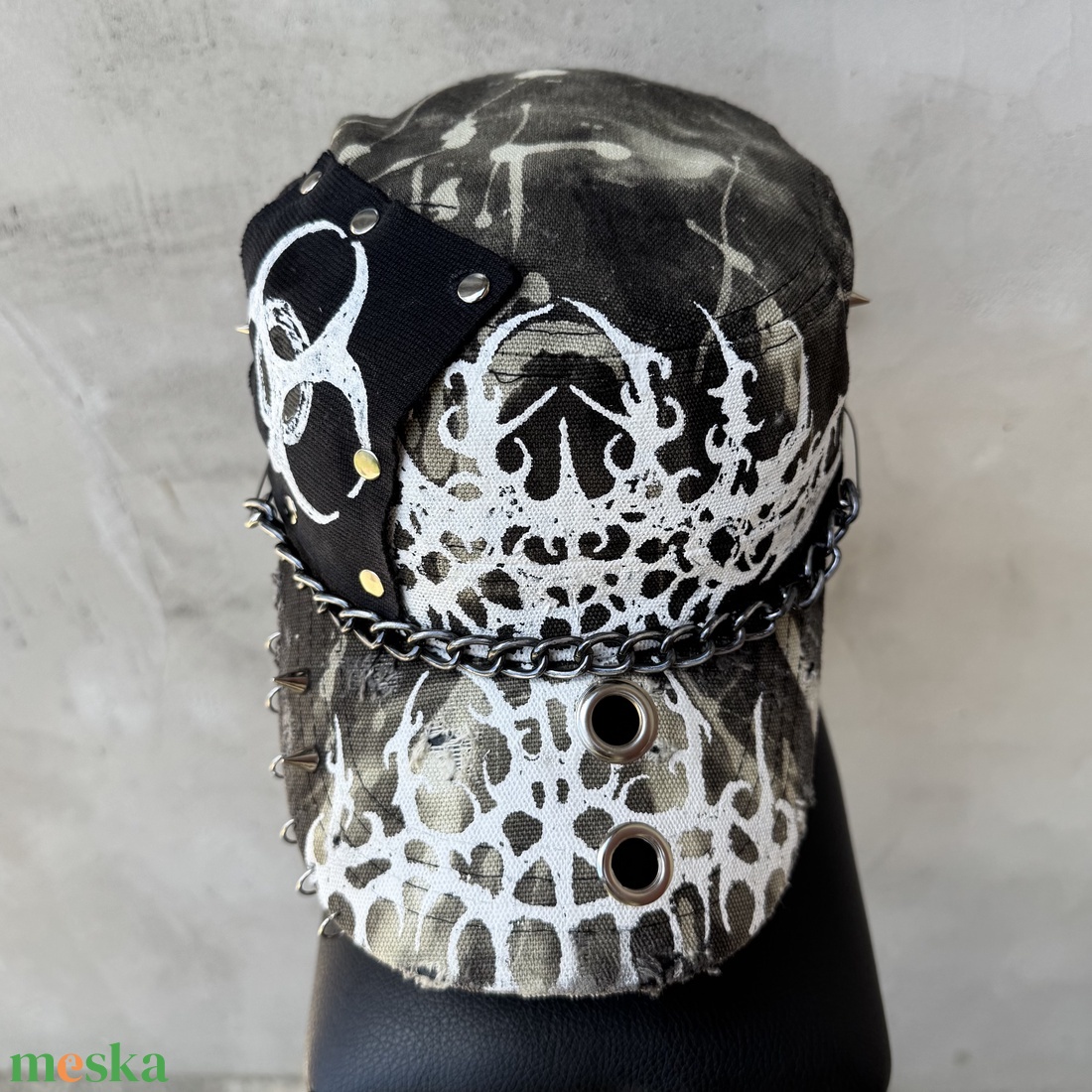 Custommade sapka alternative goth - ruha & divat - sál, sapka, kendő - sapka & sál szett - Meska.hu
