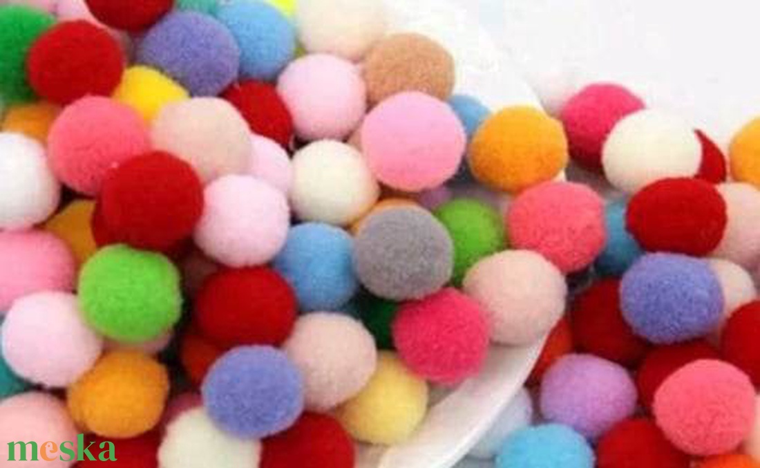 Pompom - 18 színben (2993) - kellékek & szerszámok - gyöngyfűzés kellékek - egyéb alkatrész - Meska.hu Pompom - 18 színben (2993) - kellékek & szerszámok - gyöngyfűzés kellékek - egyéb alkatrész - Meska.hu