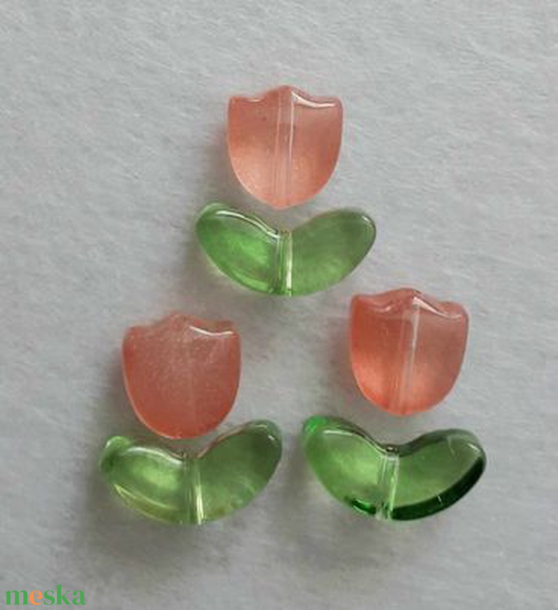 Tulipán alakú, két részes gyöngy - 6 színben - kellékek & szerszámok - gyöngyfűzés kellékek - üveggyöngy - Meska.hu Tulipán alakú, két részes gyöngy - 6 színben - kellékek & szerszámok - gyöngyfűzés kellékek - üveggyöngy - Meska.hu