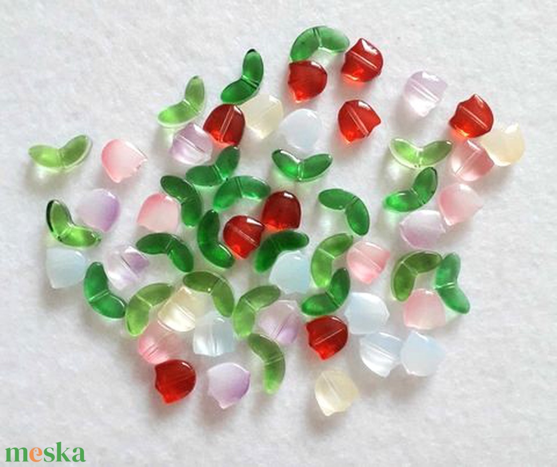 Tulipán alakú, két részes gyöngy - 6 színben - kellékek & szerszámok - gyöngyfűzés kellékek - üveggyöngy - Meska.hu Tulipán alakú, két részes gyöngy - 6 színben - kellékek & szerszámok - gyöngyfűzés kellékek - üveggyöngy - Meska.hu