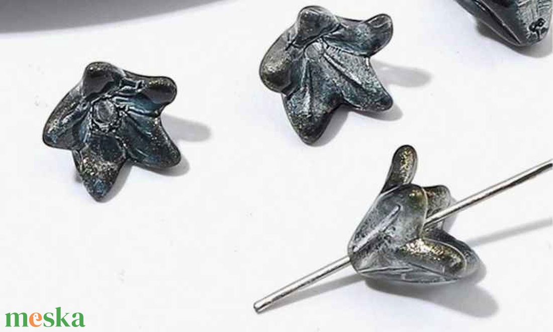 Harangvirág alakú üveggyöngy 4 színben (3230) - kellékek & szerszámok - gyöngyfűzés kellékek - üveggyöngy - Meska.hu Harangvirág alakú üveggyöngy 4 színben (3230) - kellékek & szerszámok - gyöngyfűzés kellékek - üveggyöngy - Meska.hu