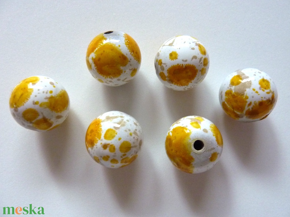 Dalmata gyöngy 5 színben - 16 mm (1612) - kellékek & szerszámok - gyöngyfűzés kellékek - műanyag gyöngy - Meska.hu Dalmata gyöngy 5 színben - 16 mm (1612) - kellékek & szerszámok - gyöngyfűzés kellékek - műanyag gyöngy - Meska.hu