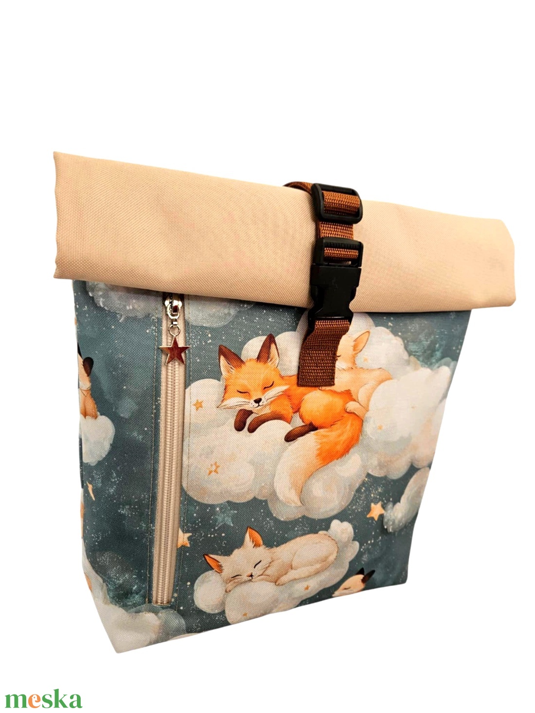 Alvó rókás roll-top hátizsák - táska & tok - hátizsák - roll top hátizsák - Meska.hu