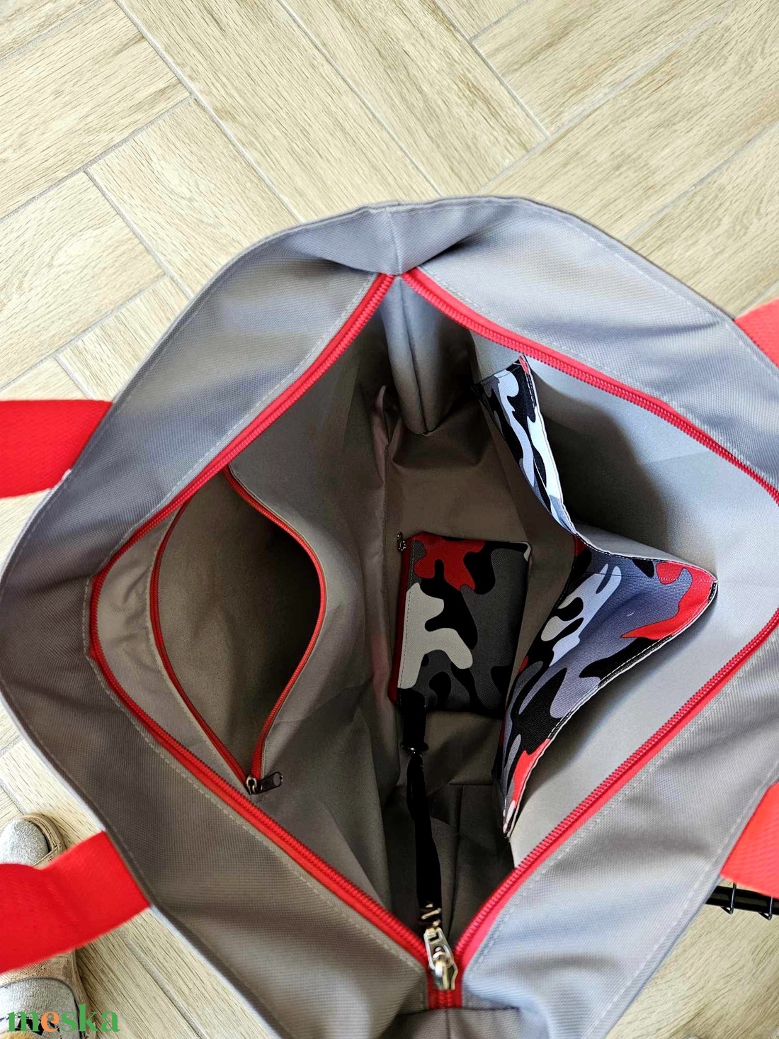 Összehajtható vízálló strandtáska/fitnesz táska/shopper rögzíthető pénztárcával - táska & tok - kézitáska & válltáska - nagy pakolós táska - Meska.hu