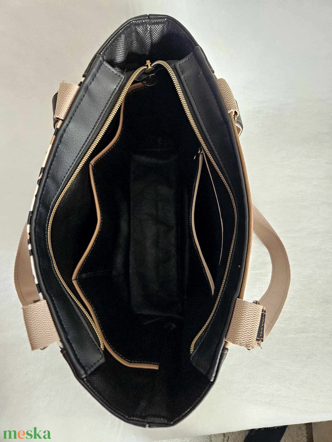 Különleges kétoldalas női válltáska ajándék kulcstartóval - táska & tok - kézitáska & válltáska - válltáska - Meska.hu