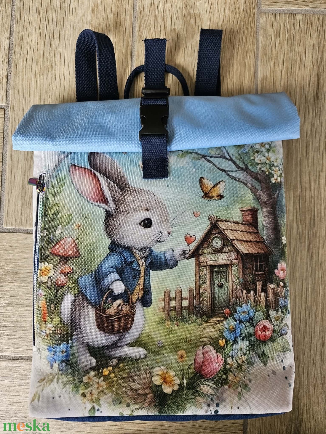 Vízálló nyuszis roll-top hátizsák  - táska & tok - hátizsák - roll top hátizsák - Meska.hu