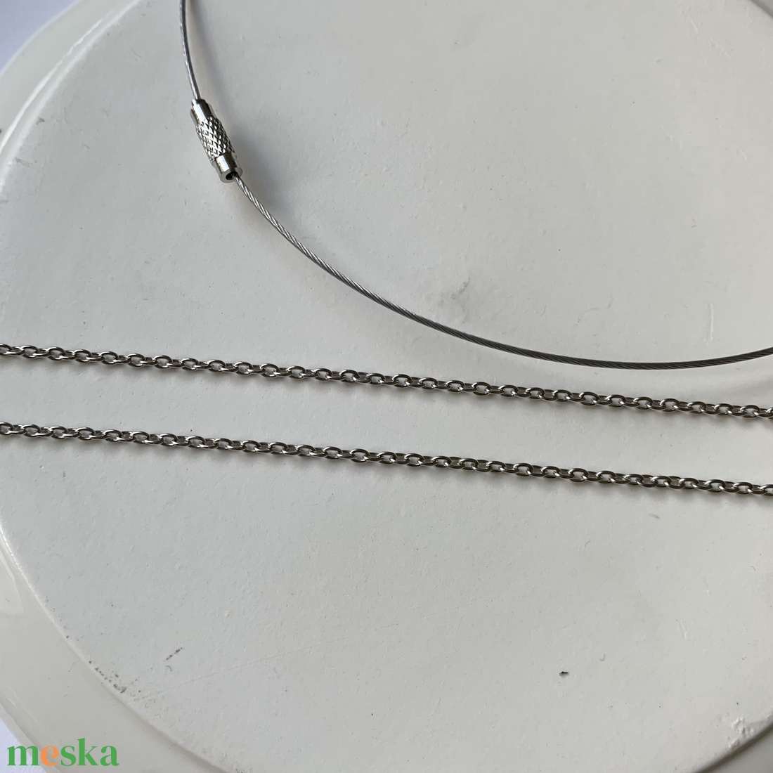 Levendula és sóvirág epoxy medál - ékszer - nyaklánc - medál - Meska.hu Levendula és sóvirág epoxy medál - ékszer - nyaklánc - medál - Meska.hu