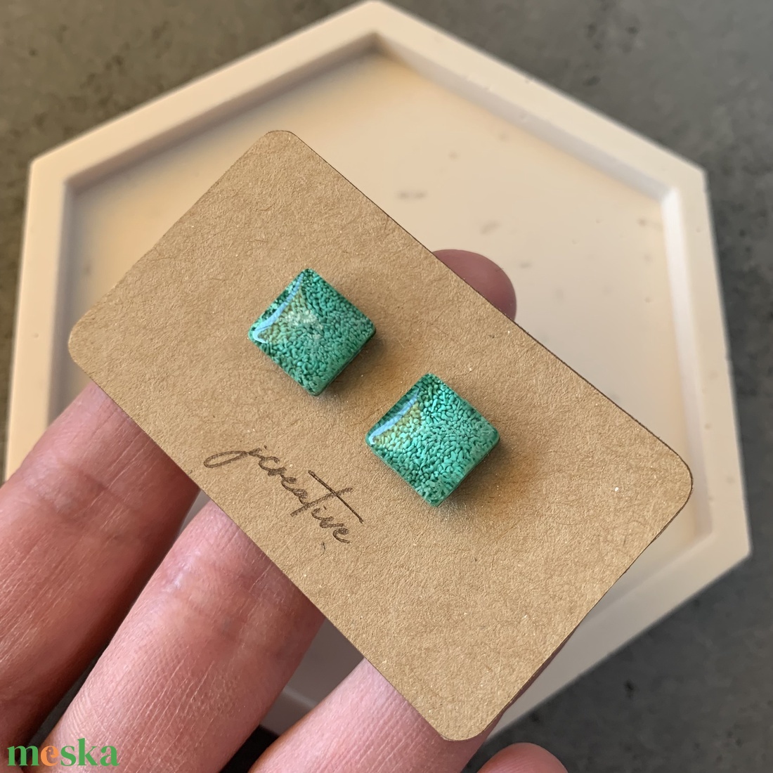 Menta epoxy fülbevaló - ékszer - fülbevaló - pötty fülbevaló - Meska.hu Menta epoxy fülbevaló - ékszer - fülbevaló - pötty fülbevaló - Meska.hu